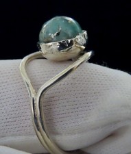 Bague très originale 