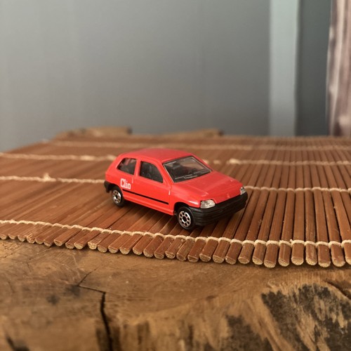 Majorette 270 renault clio - n°270,,