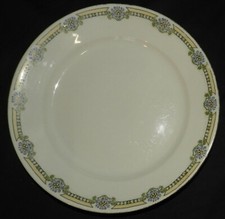 Plat rond * Beau service