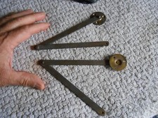 2) Ancienne Equerre de