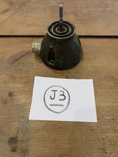 Lot J3 – 1 embase lampe