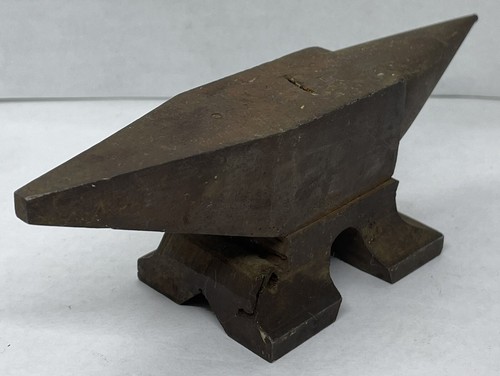 Ancienne petite enclume - ancienne,