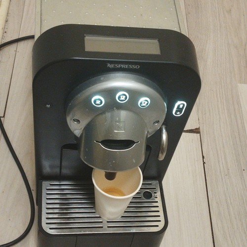Nespresso machine café - à,