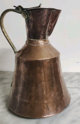 Grand broc eau cuivre - à,