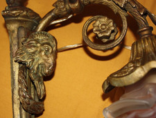 Grande applique en bronze