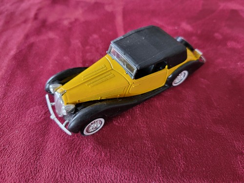 Voiture solido 43 - 1/43,