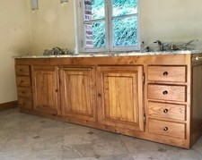 Double vasques de salle de bain Merisier massif et plaque de marbre XX siècle