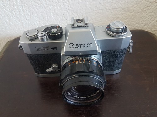 Appareil photo ancien - canon, ex