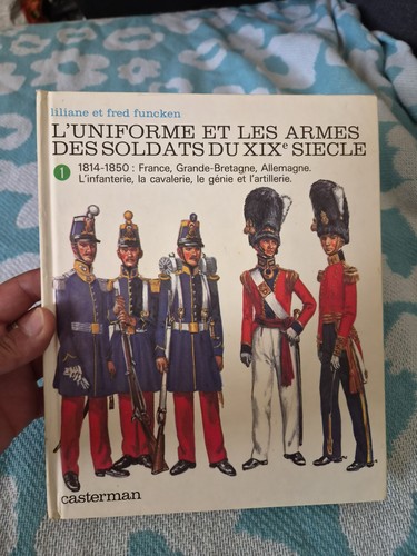 Uniformes armes des - armes, soldats