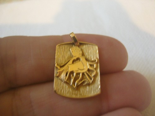 Pendentif signe verseau en - ,