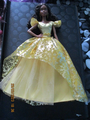 Poupée barbie holiday 2020 - barbie, +