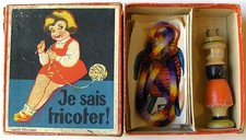 Tricotin ancien, allemand, en bois: JE SAIS TRICOTER, boîte d'origine, années 30