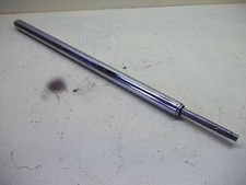 Un tube de fourche de SUZUKI 125 GN année 1995