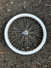 Roue vélo "flanc blanc" 44-507 (24x1,75)