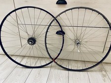 Pair of 700c tubular wheels