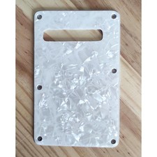 Plaque Vibrato moderne Stratocaster White pearl 3 ply 56mm