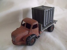 ref DT1 - 1/43 - DINKY TOYS  -    CAMION BERLIET  porte container   ref 34