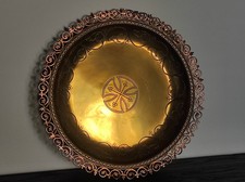 Ancien plat à offrandes-Plateau en cuivre jaune ciselé XIXème