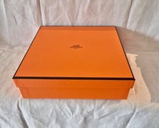 Grande Boite  Vide Haute HERMES NEUVE  20 X 20 X 6 cm pour Carré hermès