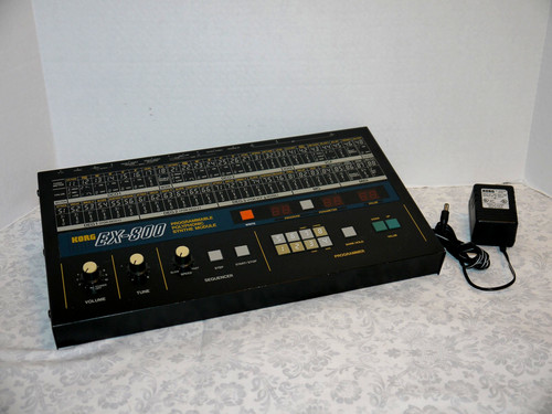 Korg 800 synthesizer module - ex-800,