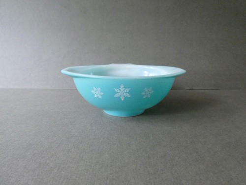Coupelle signée pyrex décor - signée, pyrex,