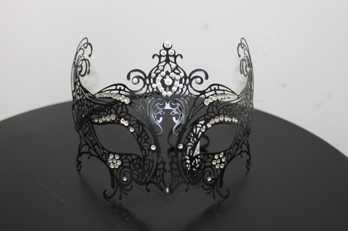Métal strass masquerade - &,