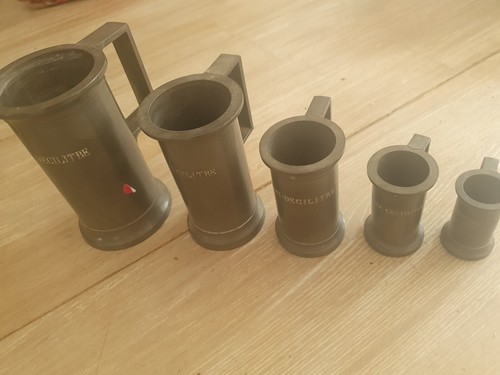 Serie pots mesure - pots, anciens