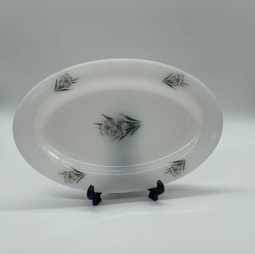 Plat arcopal modele narcisses - plat,