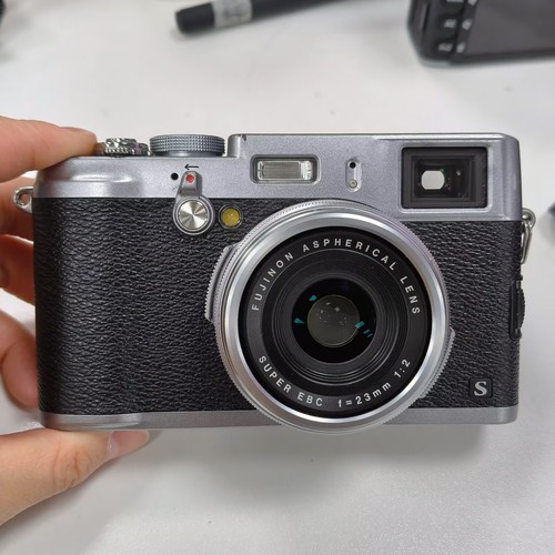 Fujifilm fuji x100s - fujifilm, silver