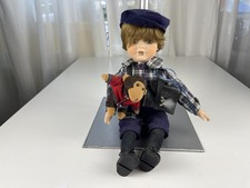 Poupée d'artiste porcelaine