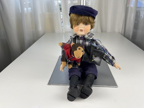Poupée artiste porcelaine - d'artiste,