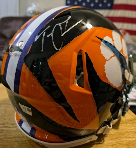 Trevor lawrence signed - lawrence,