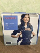 Porte bébé Babybjörn  couleur bleu jean pratique ergonomique.