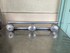 ANCIEN PORTE MANTEAU 3 PATERES RONDES EN ALU 1960 1970 LOFT DESIGN