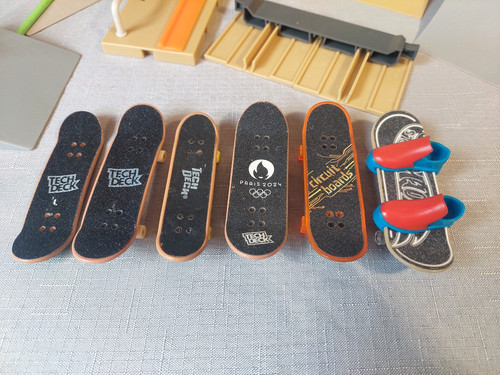 Lareg lot tech - skate, park