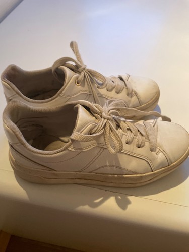 Baskets blanches femme - , usées