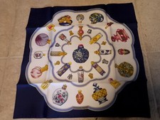 PETIT CARRÉ HERMES 43 CM FLACON PARFUM