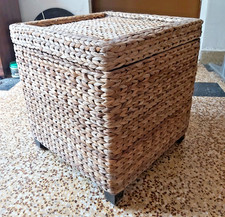 Meuble de Rangement en Paille extérieur