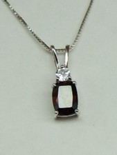 Noble 1,80 Carat Grenat Topaze