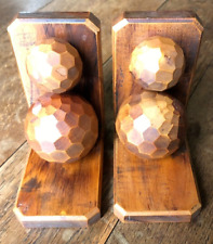 Paire de serre-livres en bois