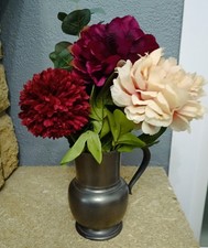 pichet étain d'art 95%  Hauteur 18,5 Cm, poids 1,070 kg