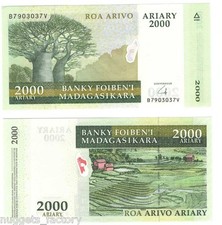 2000 Ariary Madagascar P-90-B
