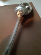 Cuillère en argent massif