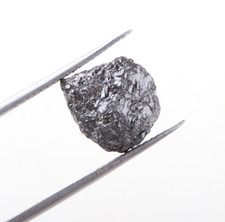 Diamant brut noir naturel de