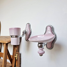 Ensemble Mural Porte-Gobelet et Porte-Savon en Céramique Rose - S. Leoni, Italie