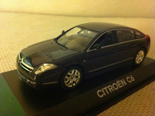 Citroën gris foncé 2006 - c6,