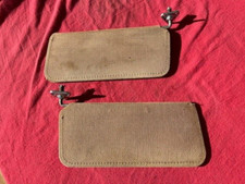 2 PARES-SOLEIL ORIGINAUX TISSU FEUTRE RENAULT ANCIENNES TBEG