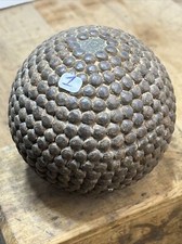 Ancienne boule en bois - en,