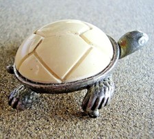 J456 /  BROCHE "TORTUE" MÉTAL