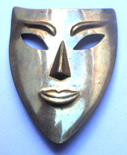 Grande broche de créateur